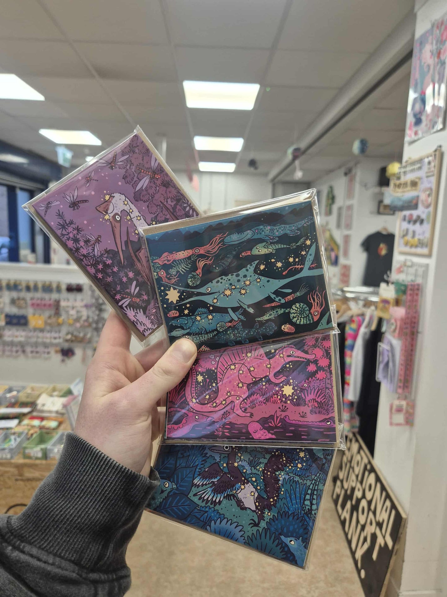 Beastly Worlds Festive Dino Card Pack