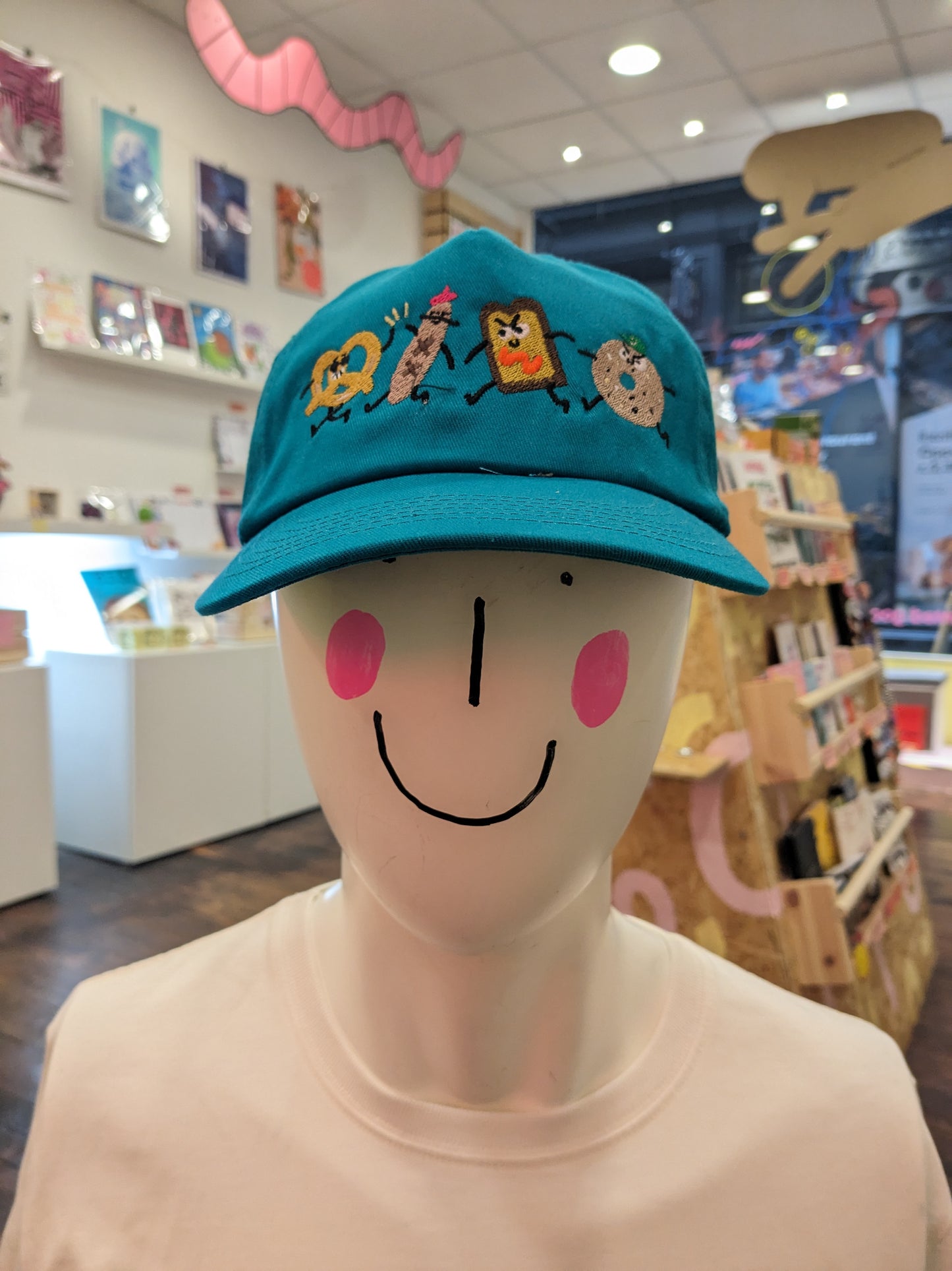 2B or not 2B - Embroidered Hats !